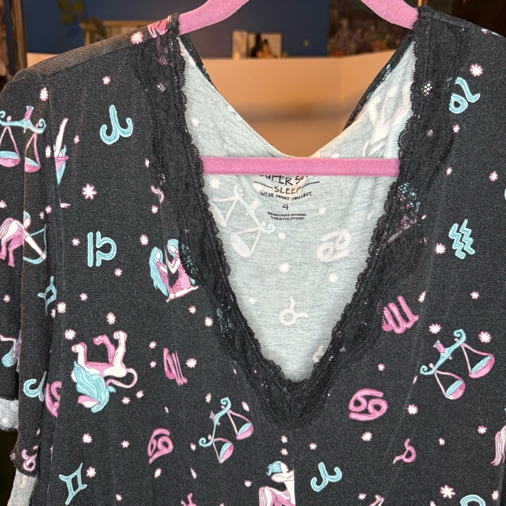 Torrid size 4(26) Black Sleepwear Dress with Pink and Blue Zodiac Sign - Picture 4 of 7